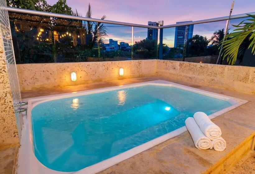 هتل Voilá Signature Casa Isabel