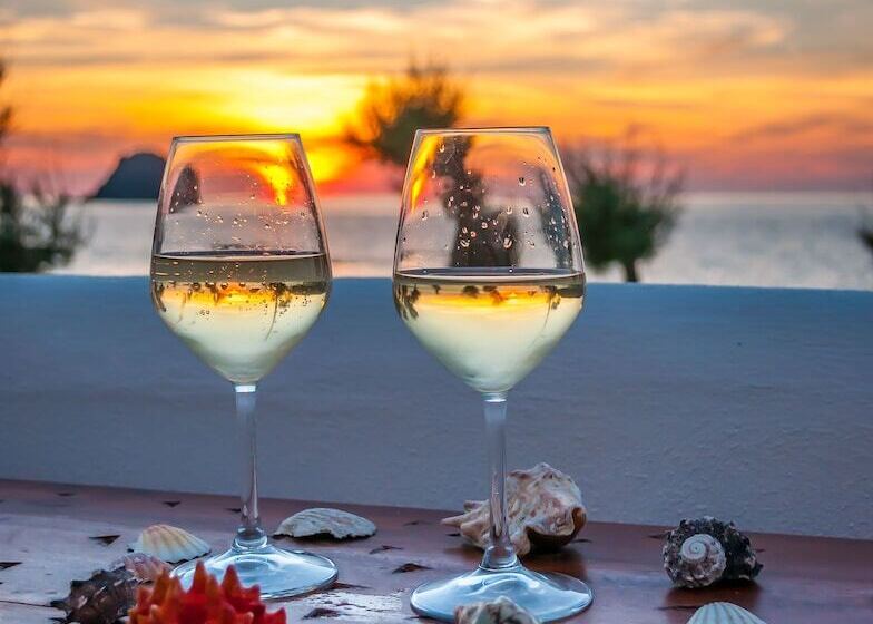 Niki Savvas Studio & Suites