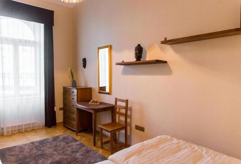 هاستل East Private Rooms