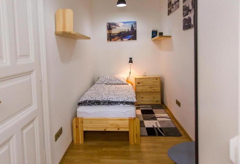 هاستل East Private Rooms