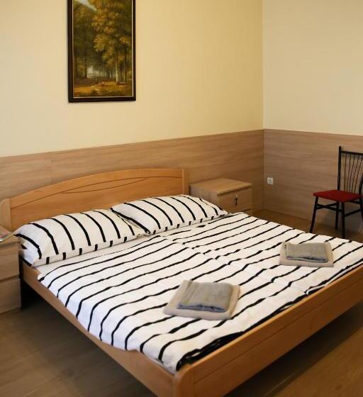 هاستل East Private Rooms