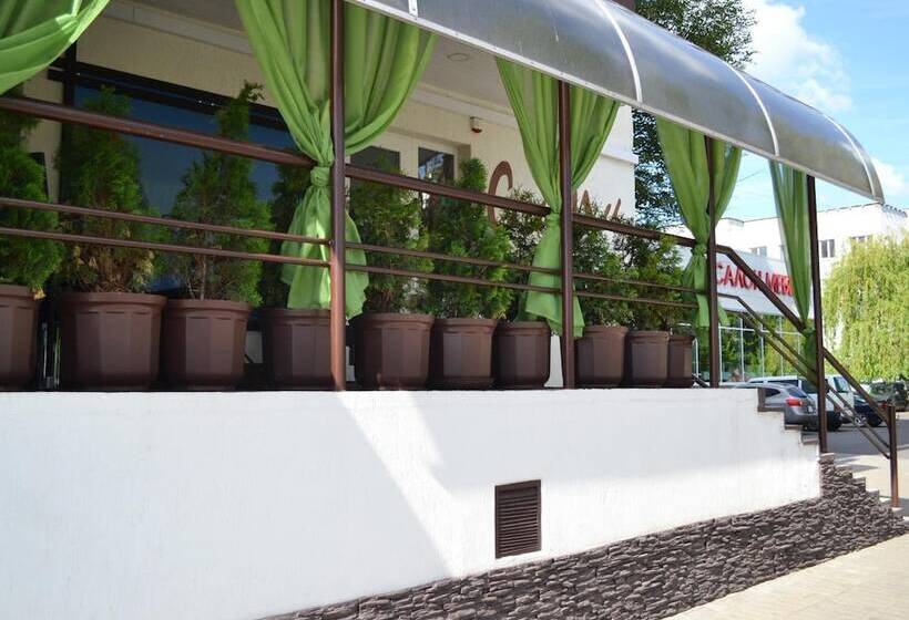 ベッドアンドブレックファースト City