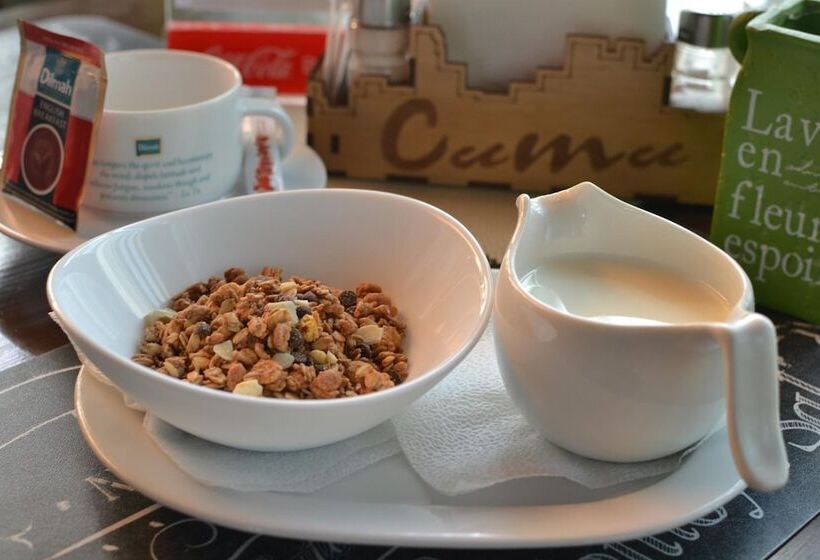 ベッドアンドブレックファースト City