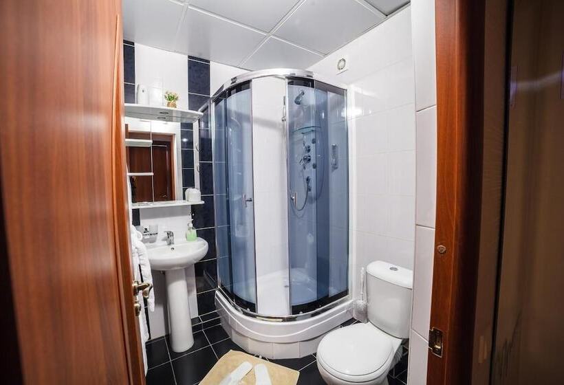 ベッドアンドブレックファースト City