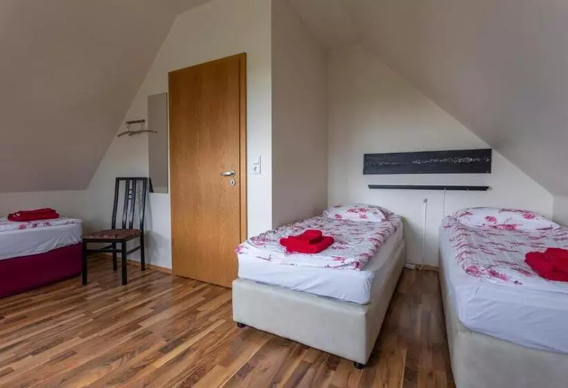تختخواب و صبحانه Guesthouse Dalbaer