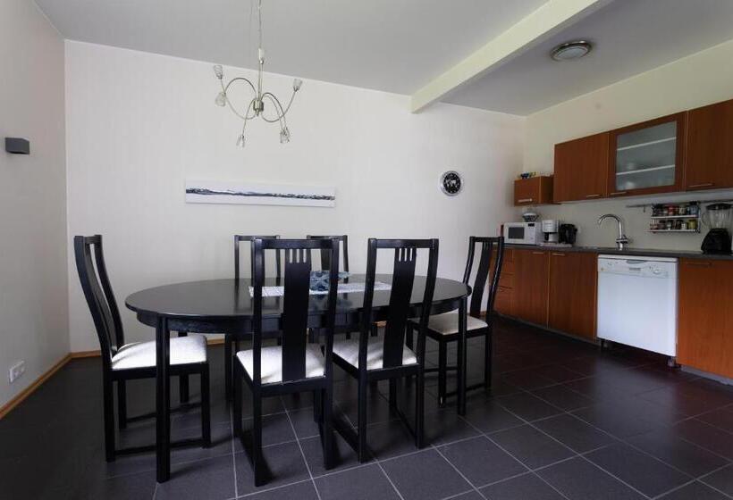 تختخواب و صبحانه Guesthouse Dalbaer