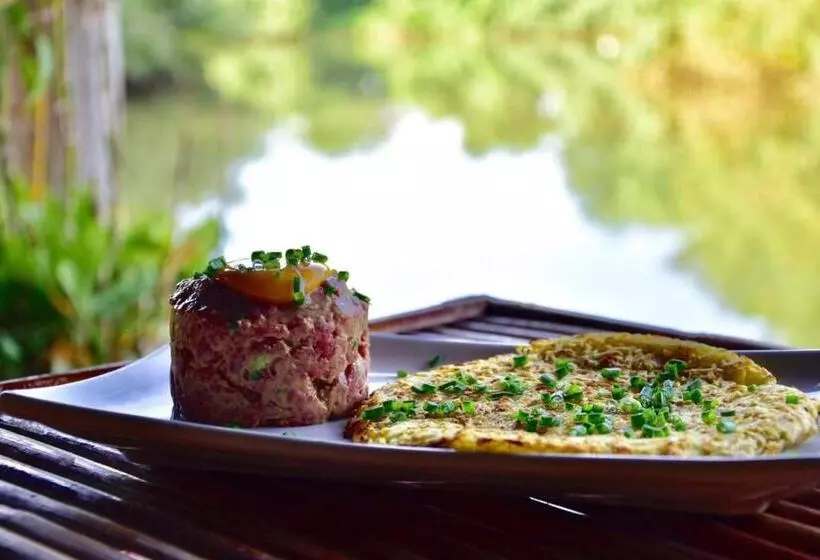 تختخواب و صبحانه Kampot Cabana