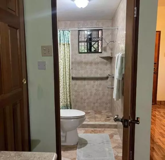 Castlevue B&b