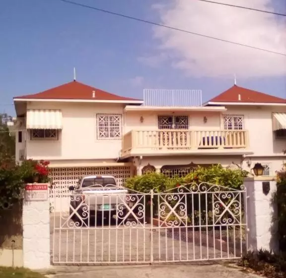 Castlevue B&b