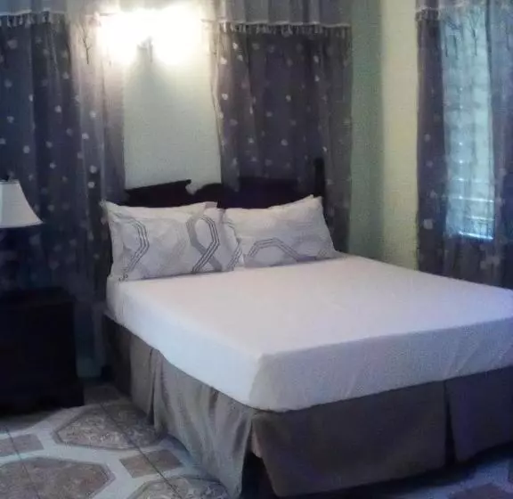 Castlevue B&b
