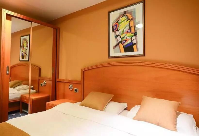 Hotel Princi I Arberit
