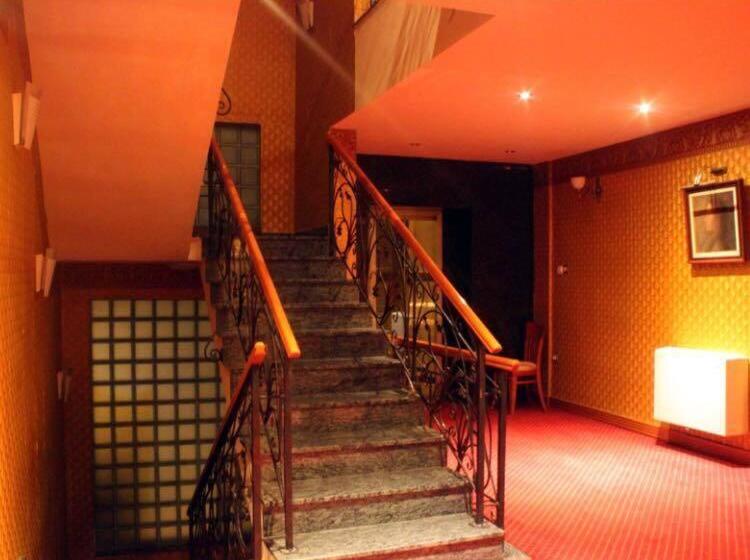 Hotel Princi I Arberit