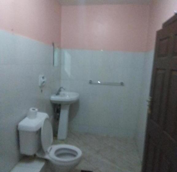 Riversand Hotel With Lake Views,accra Street,kisumu,kenya