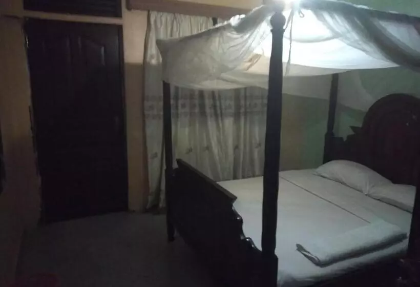 Riversand Hotel With Lake Views,accra Street,kisumu,kenya