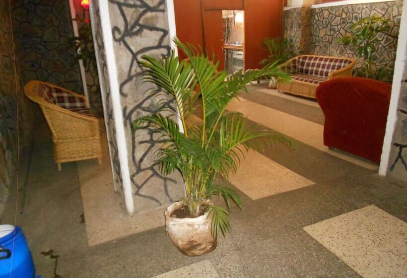 Riversand Hotel With Lake Views,accra Street,kisumu,kenya