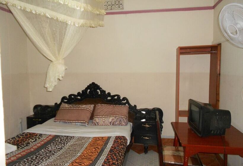 Riversand Hotel With Lake Views,accra Street,kisumu,kenya