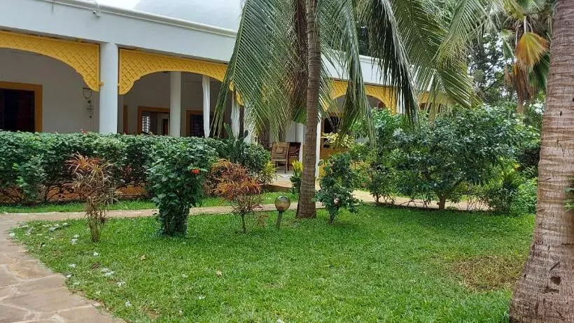 هتل Villa Mela, Malindi