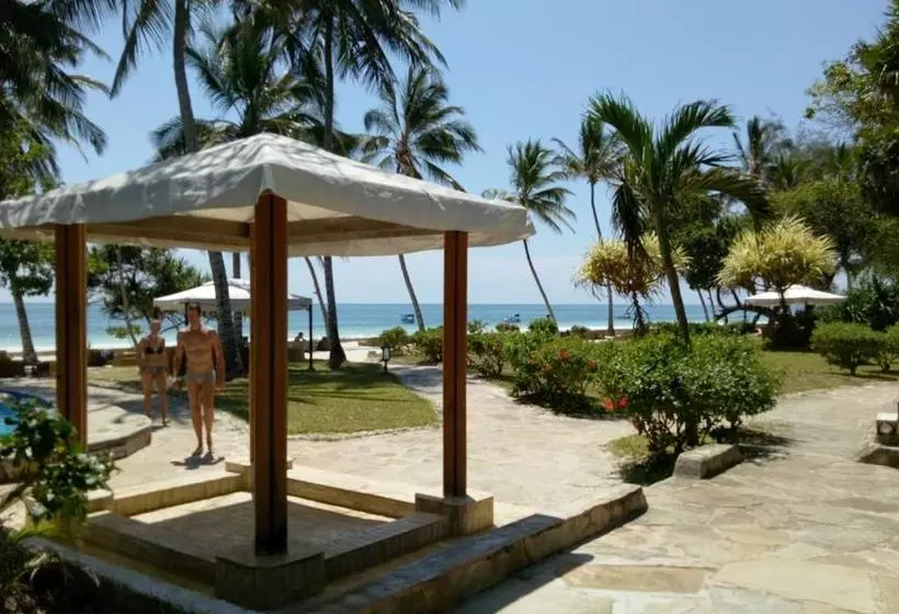 استراحتگاه Ocean Village Club