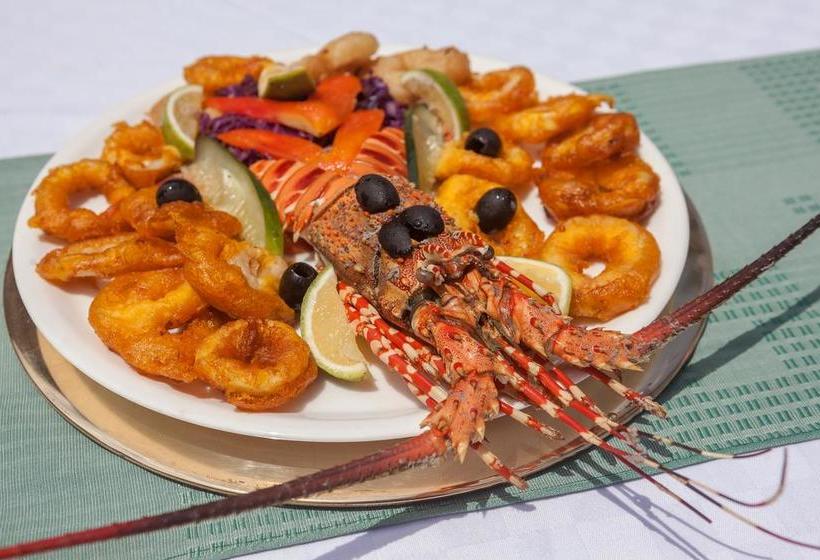 استراحتگاه Ocean Village Club