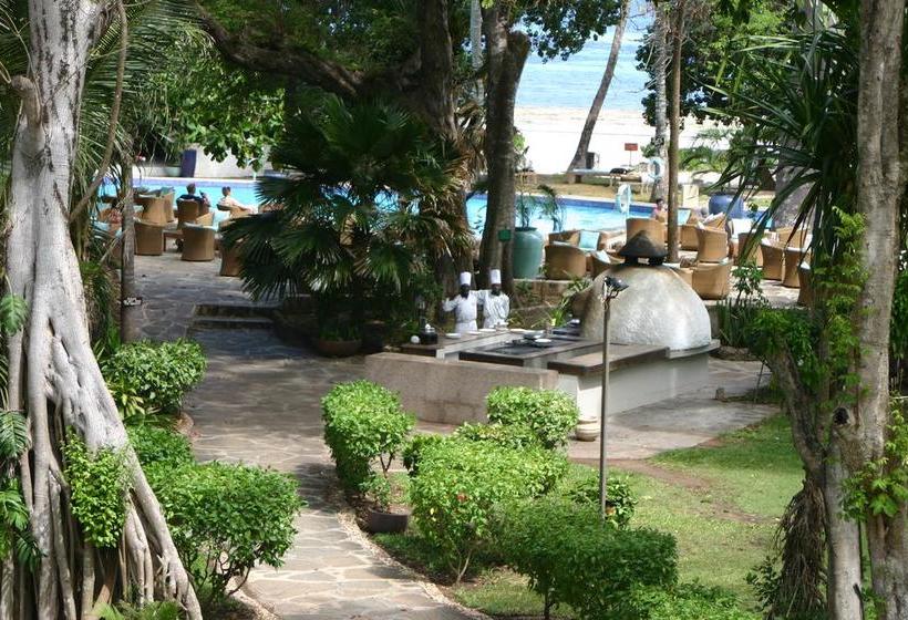 استراحتگاه Ocean Village Club