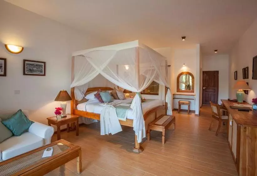 استراحتگاه Ocean Village Club