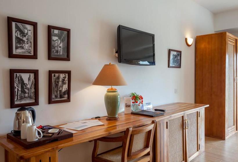 استراحتگاه Ocean Village Club