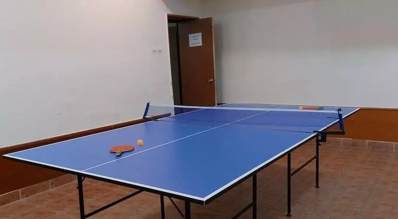 استراحتگاه University Hotel Tsakhkadzor