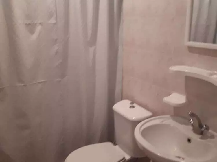 استراحتگاه University Hotel Tsakhkadzor