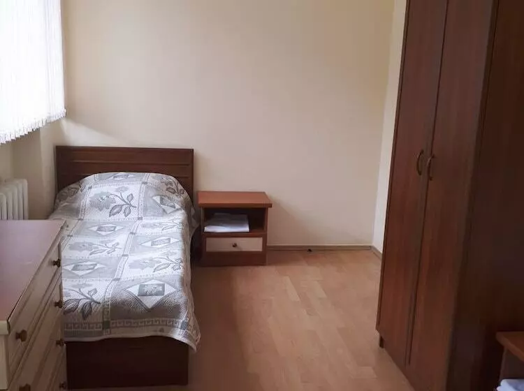 استراحتگاه University Hotel Tsakhkadzor