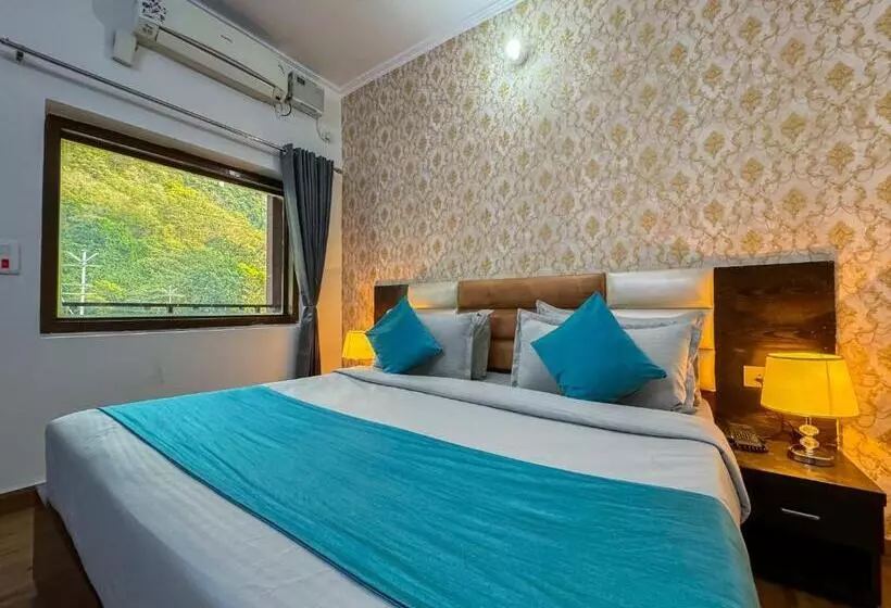 ホテル Rishikesh Residency By Euphoric Near Neer Waterfall