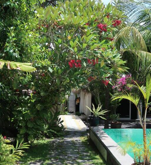 בית מלון כפרי Thrive A Liv Life