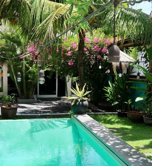 בית מלון כפרי Thrive A Liv Life