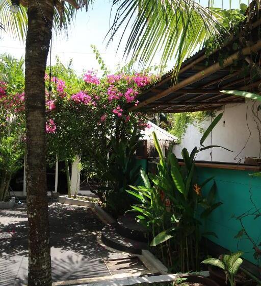 בית מלון כפרי Thrive A Liv Life