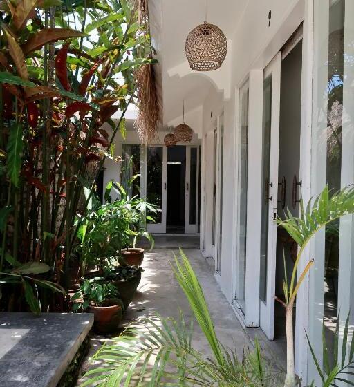 בית מלון כפרי Thrive A Liv Life