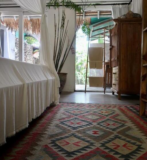 בית מלון כפרי Thrive A Liv Life