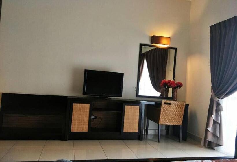 Lala House, Gold Coast Morib Resort