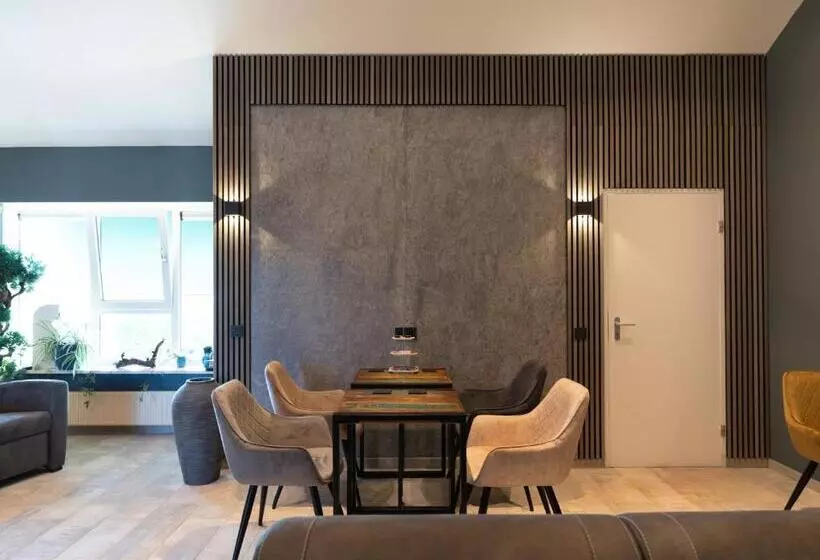 Luxe Kamer Met Jacuzzi Bij B&b Gezond Aan Zee   Toegang Wellnesstuin Meerprijs