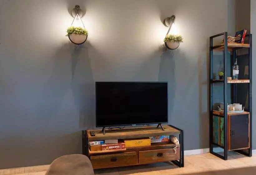 Luxe Kamer Met Jacuzzi Bij B&b Gezond Aan Zee   Toegang Wellnesstuin Meerprijs