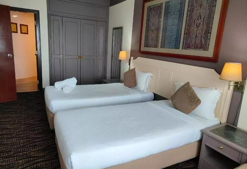 Seaview Deluxe@rainbow Paradise Tg Bungah 4pax