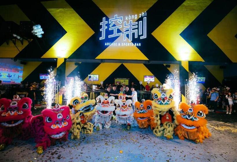 Shoppingmall Condo Sri Petaling, Near Bukit Jalil 1