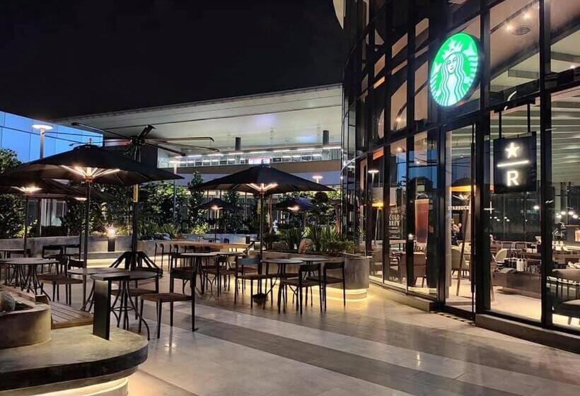 Shoppingmall Condo Sri Petaling, Near Bukit Jalil 1