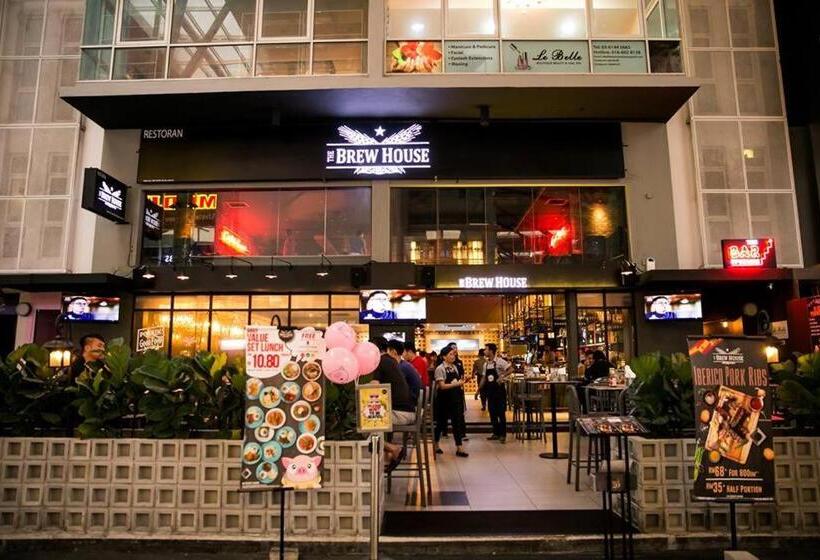 Shoppingmall Condo Sri Petaling, Near Bukit Jalil 1