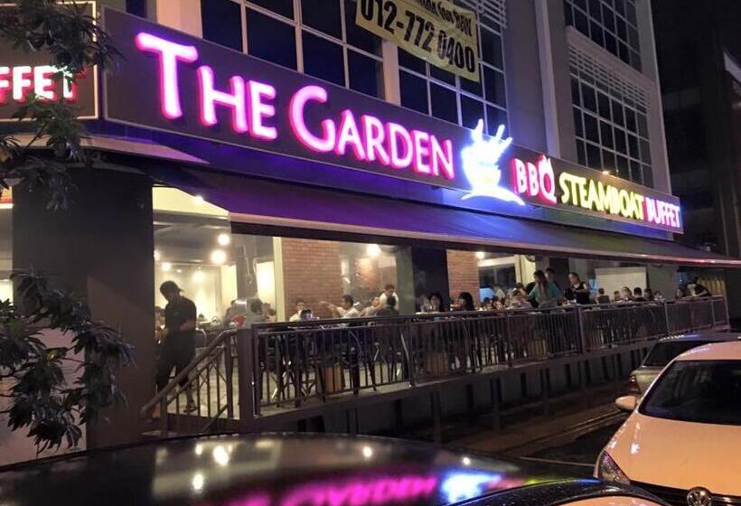 Shoppingmall Condo Sri Petaling, Near Bukit Jalil 1