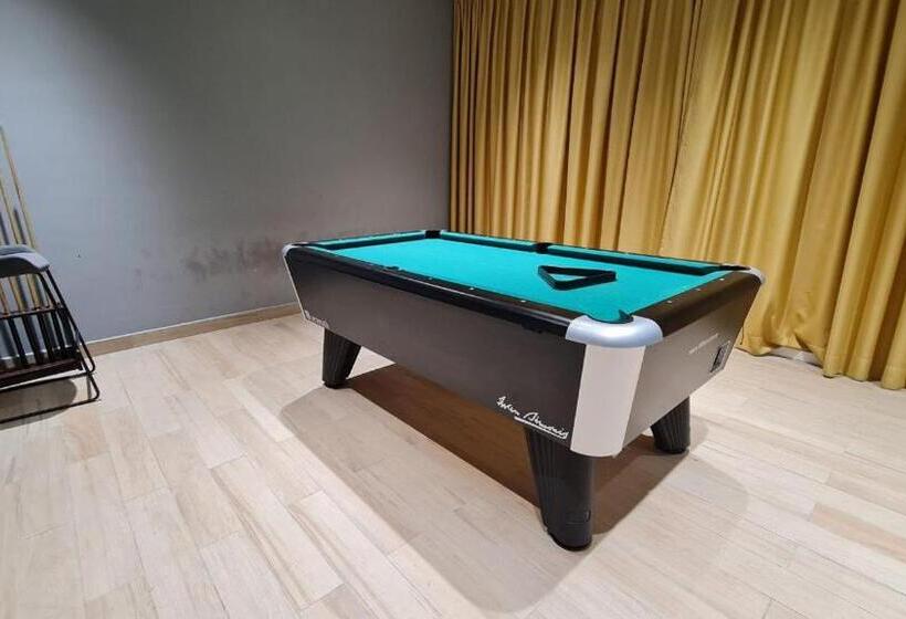 Shoppingmall Condo Sri Petaling, Near Bukit Jalil 1