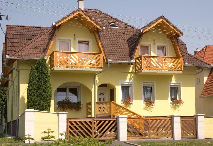 ベッドアンドブレックファースト Erika Pension