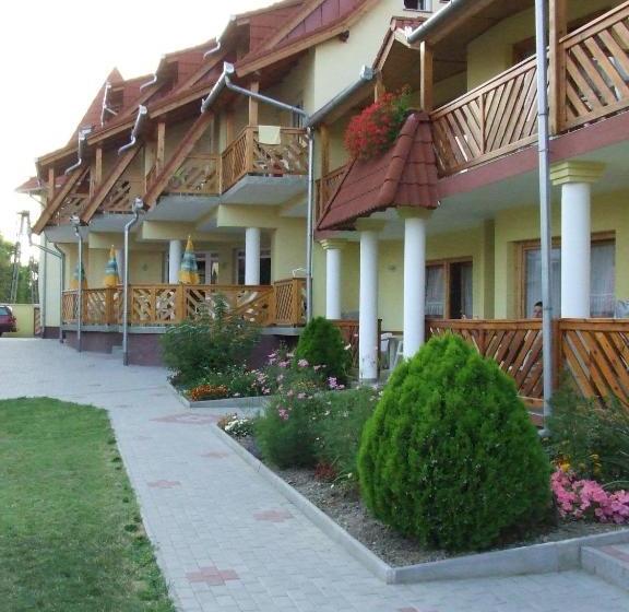 ベッドアンドブレックファースト Erika Pension