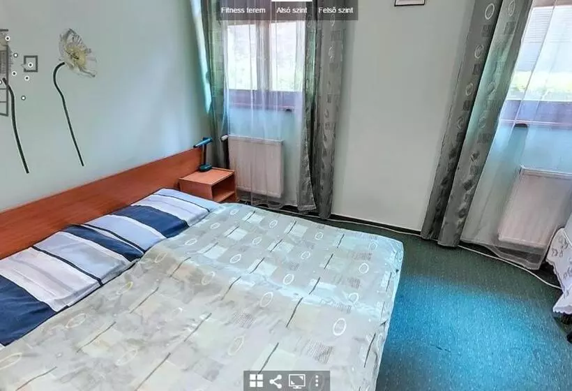 تختخواب و صبحانه Tímárház Panzió