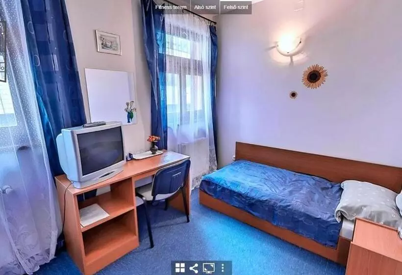 تختخواب و صبحانه Tímárház Panzió