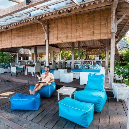 Cili Emas Oceanside Resort