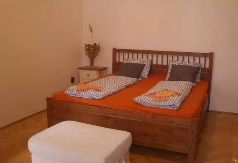 Hobar Hostel